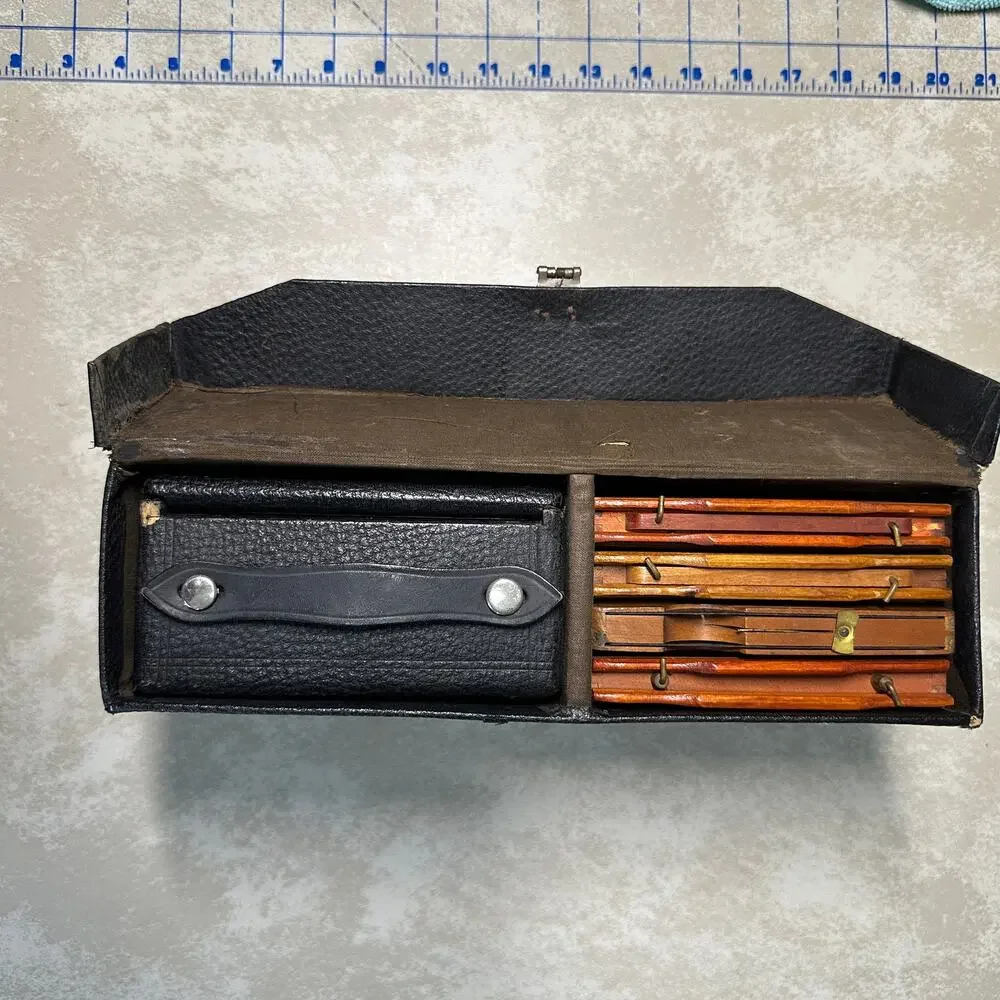1907 Seneca Chautauqua 4x6 Folding Camera w/ Seneca Duo Shutter + Plate Holders